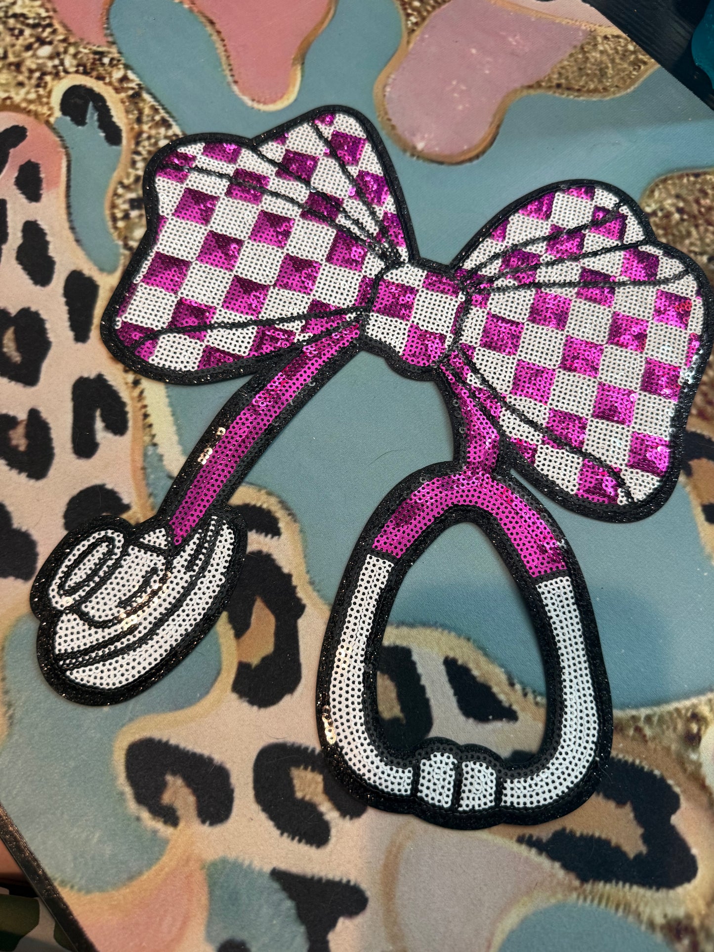 Nurse bow patch