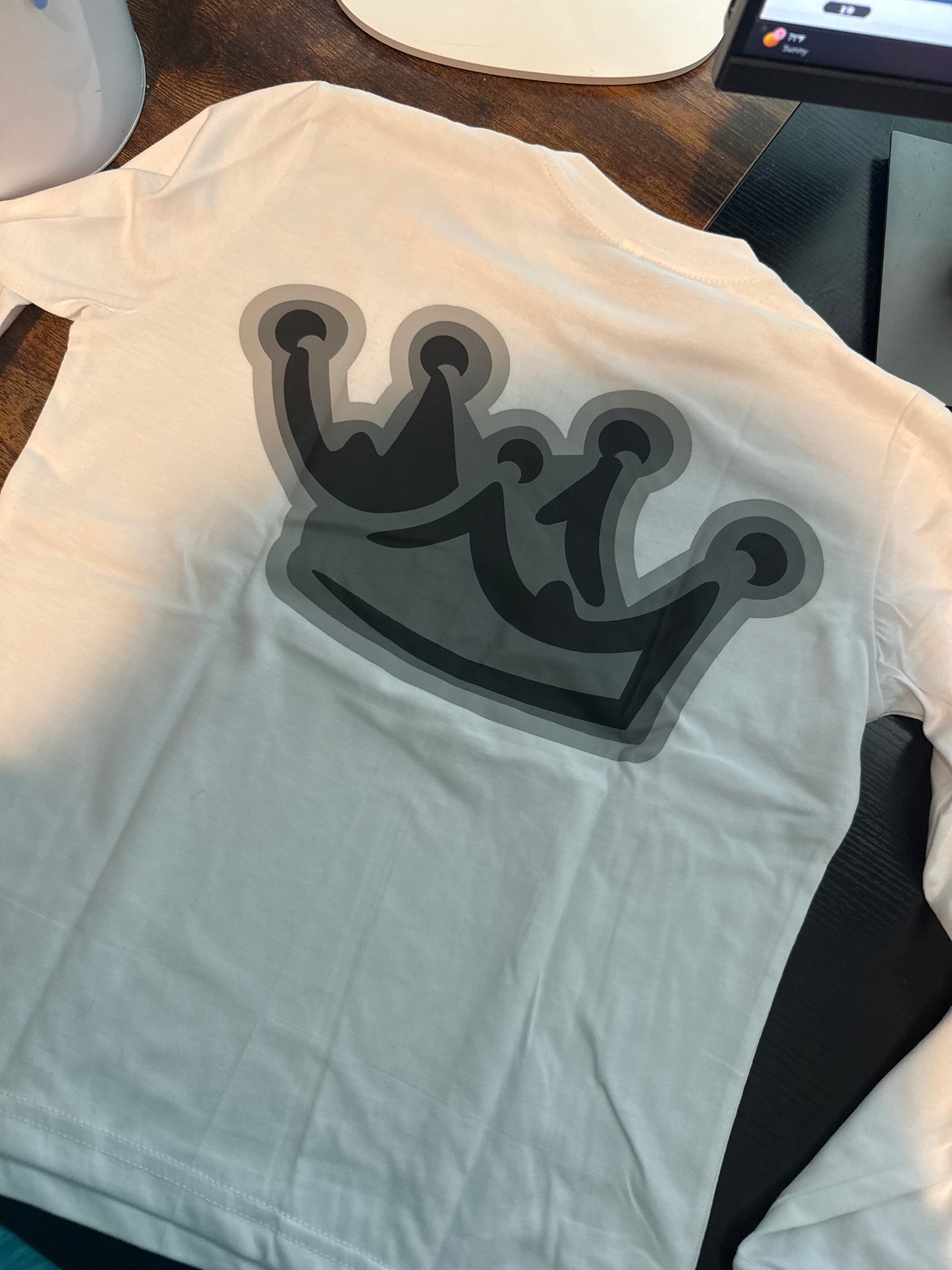 Crown long sleeve