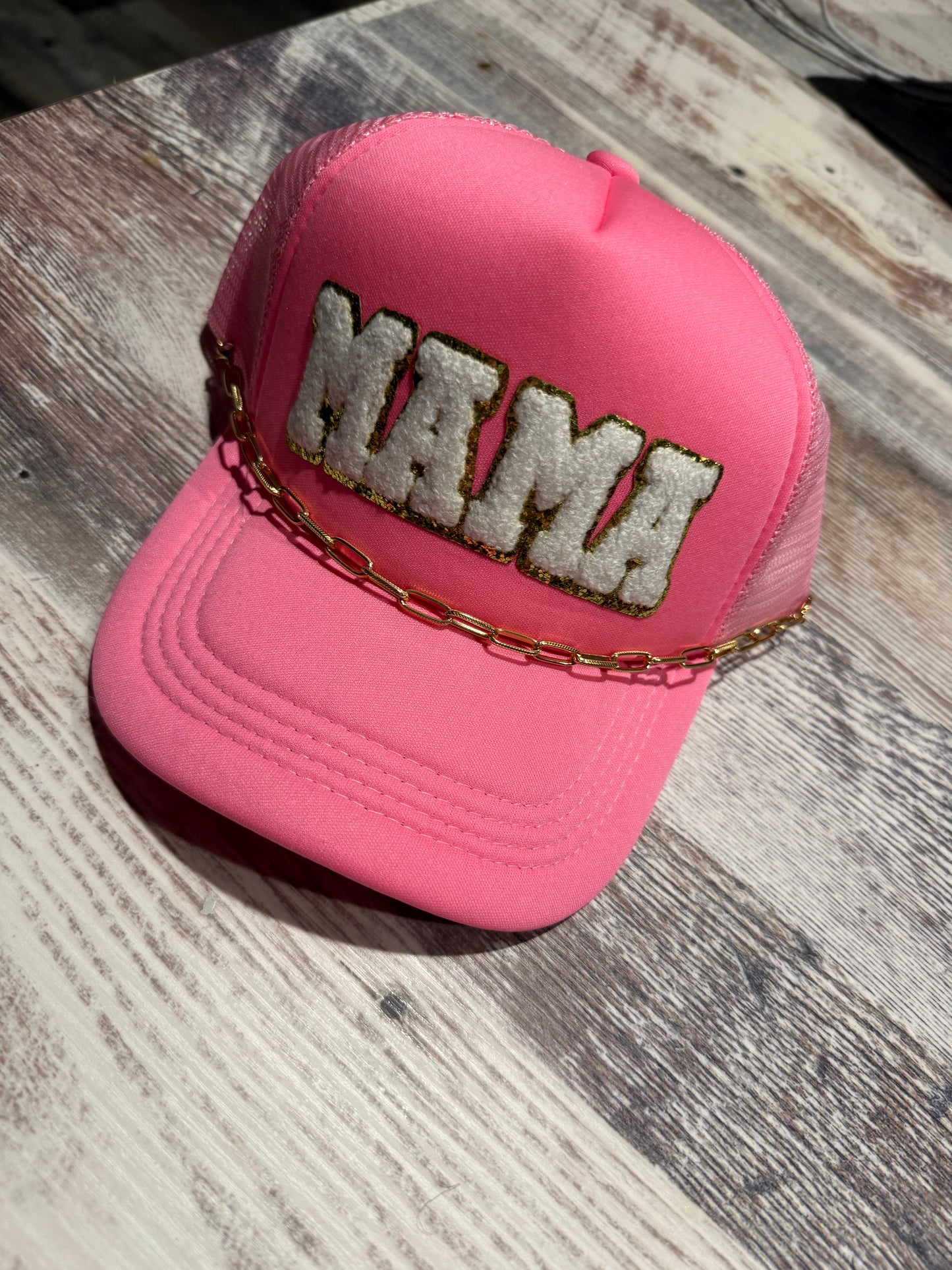 MAMA pink